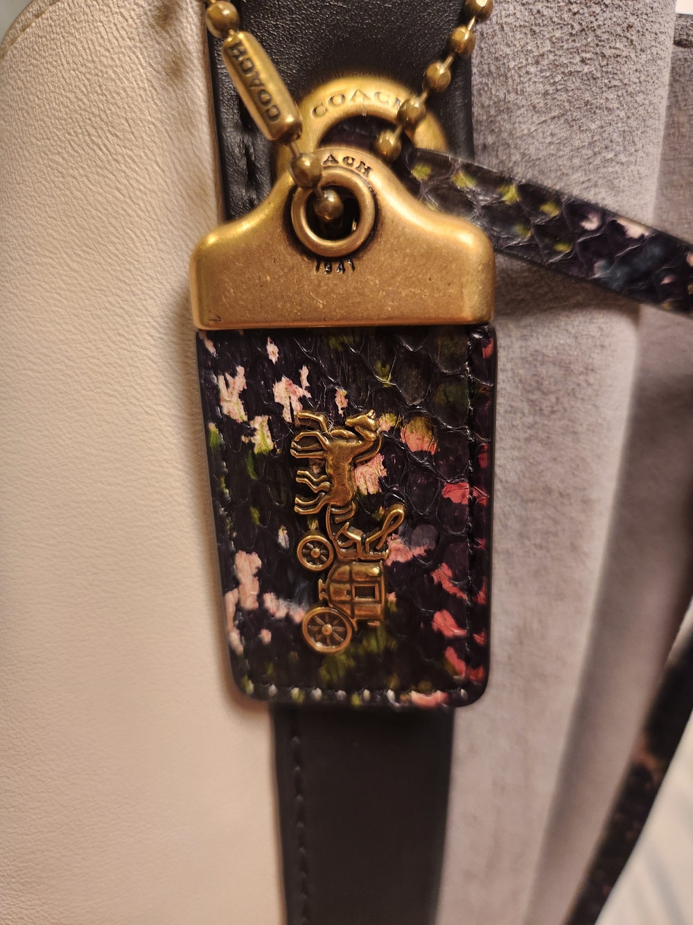 Coach Harmony 1941 Hobo in Colorblock with Snakeskin Detail - Picture 3 of 14